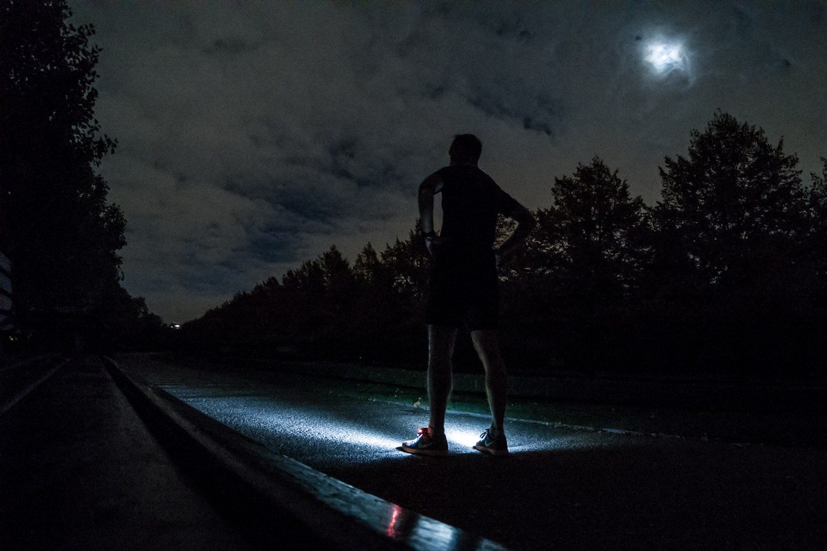 夏季夜跑 | 正确的跑步姿势 - 每日推荐 - iLOHAS乐活社区